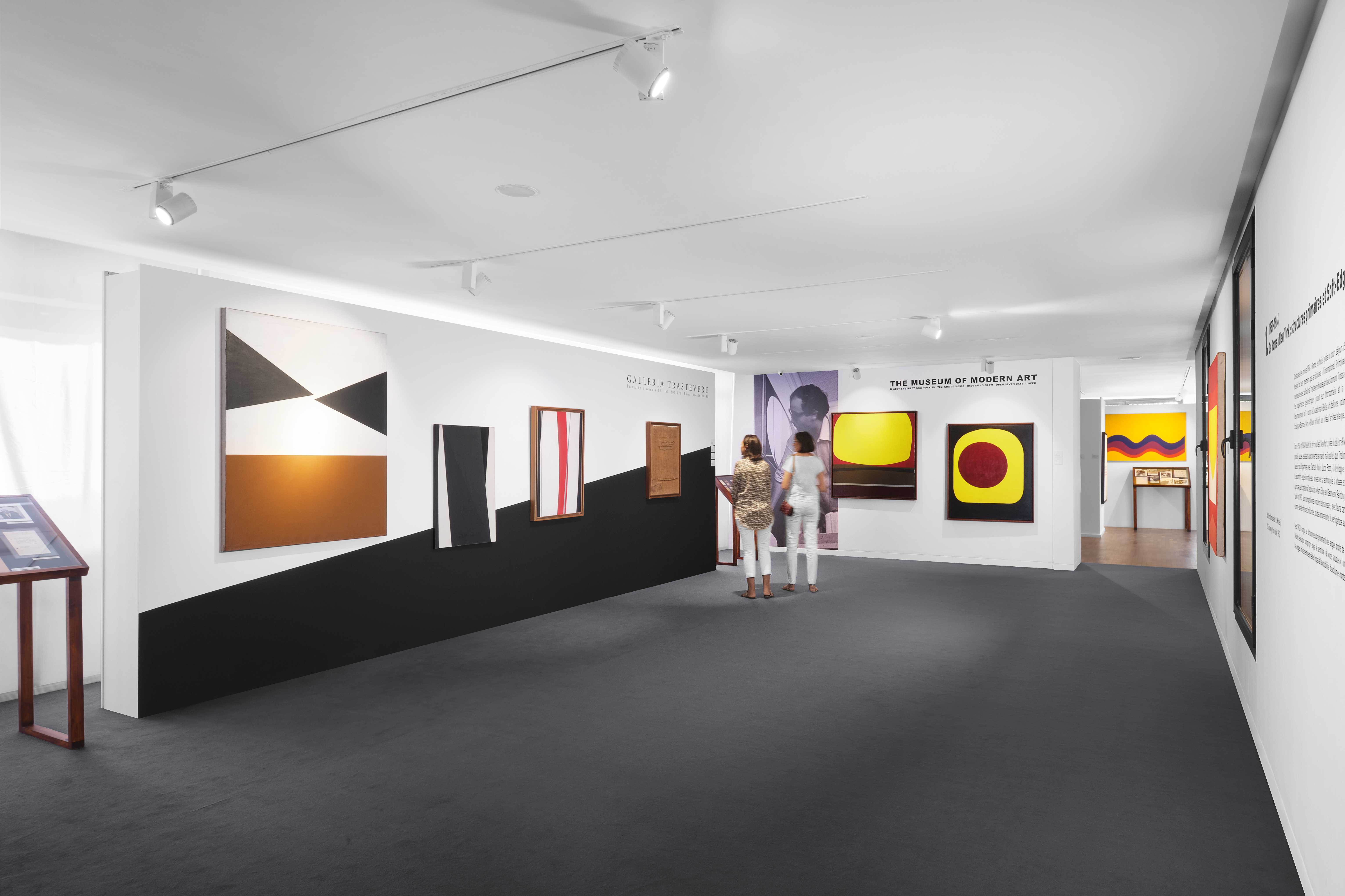 New Waves : Mohamed Melehi et les archives de l’école de Casa